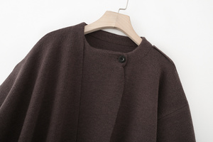 Giacca in maglia da donna 2026, nuova moda, tipo mantella, spessa, retrò, a maniche lunghe, chic - Product Image 3