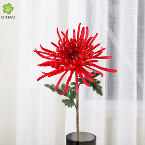 Fleur décorative d'intérieur en caoutchouc souple, chrysanthème rouge haute simulation - Product Image 3