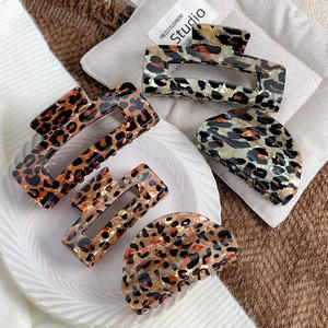 Pinzas de Pelo con Diseño de Garra de Leopardo, Tamaño Grande, Simples, para Otoño e Invierno, Pinzas de Pelo Cuadradas de Acrílico para Mujer - Product Image 2