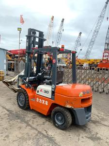 รถยกรถสันดาปภายในประสิทธิภาพสูงอุปกรณ์เครื่องจักรก่อสร้างจากประเทศจีน - Product Image 3