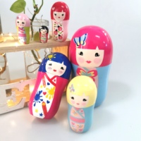 Cadeau de Noël de poupée imbriquée colorée pour enfants russes en bois de Lotus personnalisé