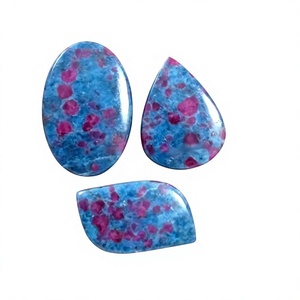 FAIJAN GEMS ขายส่งพลอยธรรมชาติ ทับทิม ไคยาไนต์ คริสตัลขนาดใหญ่ แกะสลักด้วยมือ พลอยทรงคาโบชอง สำหรับตกแต่ง บำบัดรักษา รูปทรงผสมผสาน ทุกขนาด สำหรับทำเครื่องประดับ - Product Image 1