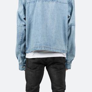 Chaqueta de mezclilla para hombre, estilo boyfriend, corta, oversize, con capucha, botones y cremallera, personalizada - Product Image 3