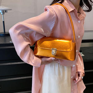 Bolso Tote Casual de Diseñador, Marcas Famosas, Bolso de Hombro Acolchado de PU para Mujer, con Cierre y Cadena, de Lujo - Product Image 3