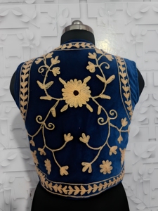งานปักมือที่ประณีตสร้างลุคที่หรูหราสะดุดตา พร้อมคงความเบาสบายและสวมใส่สบาย - Product Image 6