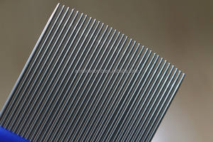 Peine para Piojos Antideslizante con Logotipo Personalizado, Clásico de Acero Inoxidable con Agujas Ranuradas de Plástico para Control de Piojos, Liendres y Garrapatas, Cómodo - Product Image 4