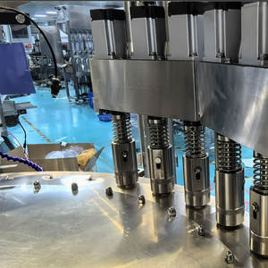 주스 밀크 쉐이크를위한 고속 맞춤형 자동 스탠딩 스파우트 파우치 충전 및 캡핑 기계 - Product Image 4