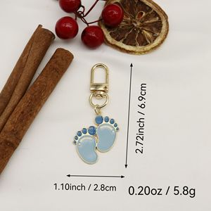 Llavero <span class=keywords><strong>de</strong></span> esmalte con diseño <span class=keywords><strong>de</strong></span> pies <span class=keywords><strong>de</strong></span> bebé, <span class=keywords><strong>de</strong></span> aleación en tono dorado, con cierre <span class=keywords><strong>de</strong></span> mosquetón, <span class=keywords><strong>para</strong></span> etiqueta <span class=keywords><strong>de</strong></span> pañalera <span class=keywords><strong>de</strong></span> recién nacido - Product Image 2