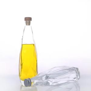 La nuova bottiglia <span class=keywords><strong>di</strong></span> vetro Multi-specifica a forma <span class=keywords><strong>di</strong></span> speciale <span class=keywords><strong>vino</strong></span> frutta bevanda <span class=keywords><strong>vino</strong></span>, il latte <span class=keywords><strong>di</strong></span> olio d'oliva è meglio usare