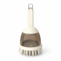 Brosse de bain pour animaux YAOYUE avec réservoir de shampoing, distributeur à capuchon pression, poils en silicone doux, brosse de toilettage pour chiens et chats, 4 couleurs