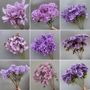 Vente en gros d'Hortensia de fleurs artificielles de soie pour mariage violet avec pièces de tige pour accessoires de guidage routier au plafond - Product Image 3