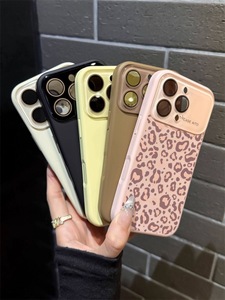 เคสโทรศัพท์ลายเสือดาวซิลิโคนแฟชั่น พร้อมกระจกป้องกันเลนส์กล้อง สำหรับ iPhone 17 air 16 15 pro max  ฝาหลังแบบด้าน ป้องกันการกระแทก - Product Image 6