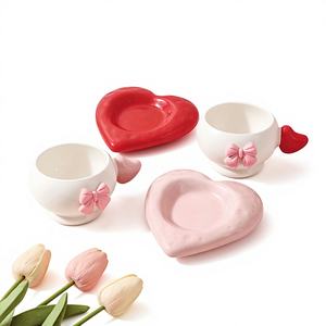Taza <span class=keywords><strong>de</strong></span> café Love Bubble con platillo, color subesmaltado, regalo <span class=keywords><strong>de</strong></span> recuerdo para el hogar, regalo <span class=keywords><strong>de</strong></span> alta calidad con diseño <span class=keywords><strong>de</strong></span> corazón <span class=keywords><strong>de</strong></span> niña, fresco y lindo, en caja <span class=keywords><strong>de</strong></span> regalo. - Product Image 1