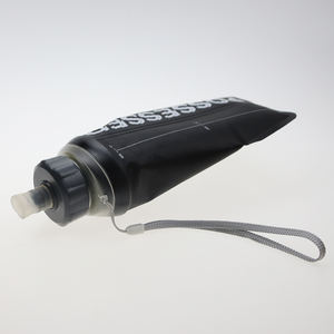 Bouteille d'eau de sport pliable réutilisable en TPU souple pour la course à pied - Product Image 2