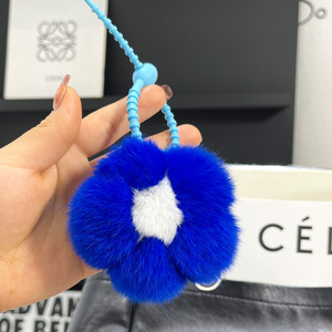 Lindo Llavero de Coche con Colgante de <span class=keywords><strong>Pelo</strong></span> de Conejo Rex Suave, Bola de Peluche, Amuleto para Bolso, Muñeca Hecha a Mano, Regalo de Cumpleaños para Mujer - Product Image 4