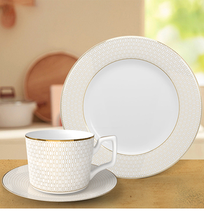 Nouveau Service de Table Tendance en Porcelaine Fine pour Hôtellerie et Banquet, Assiettes à Bord <span class=keywords><strong>Doré</strong></span> pour Mariage - Product Image 5