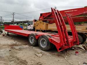 Semirremolque de plataforma baja de 3 ejes y 70 toneladas usado, con cargador de 40 pies y 40 toneladas, función hidráulica extensible de 50 toneladas - Product Image 5