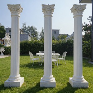 Columna <span class=keywords><strong>de</strong></span> mármol espiral retorcida solomónica tallada a mano, pilar romano <span class=keywords><strong>de</strong></span> piedra natural con capitel corintio para decoración <span class=keywords><strong>de</strong></span> villas y hoteles - Product Image 3