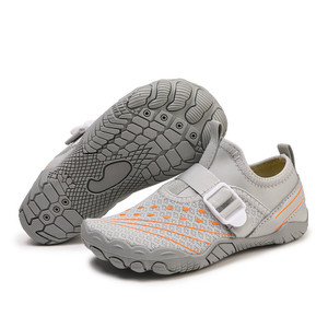 Vente en gros de chaussures de sport aquatiques pour enfants de haute qualité, respirantes, légères, à séchage rapide, pieds nus, plage, piscine, natation, plongée, surf, marche - Product Image 4