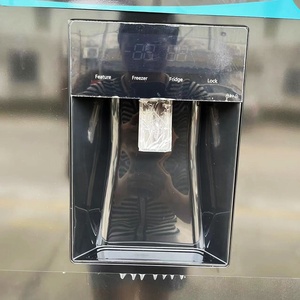 Réfrigérateur américain 573L à refroidissement par air, sans givre, avec distributeur d'eau - Product Image 6