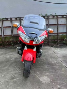 ฮอนด้า โกลด์วิง 1800 ซีซี 6 สูบ - มอเตอร์ไซค์ทัว<span class=keywords><strong>ริ</strong></span>่ง<span class=keywords><strong>ท</strong></span>รงพลังสำหรับการขับขี่ระยะไกลเพื่อการพักผ่อน - Product Image 3