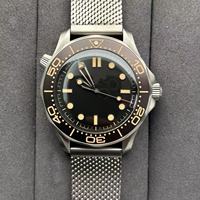 Boîtier en titane de 42 mm, bracelet en maille de titane, mouvement automatique, lunette en céramique noire, cadran vintage luminescent, résistant à l'eau jusqu'à 100 m