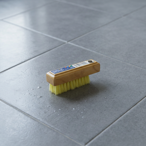 Cepillo de Limpieza Manual Kleen Up Mini de Madera con Cerdas Suaves para Uso Doméstico - Product Image 3