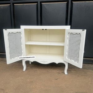 ตู้บุฟเฟ่ต์เฟอร์นิเจอร์ฝรั่งเศสแบบ2ประตูพร้อมเครื่องตกแต่งจากหวายทำจากประเทศอินโดนีเซีย - Product Image 2
