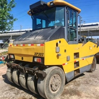 Rouleau compacteur en caoutchouc statique avec une large largeur de compactage, grande capacité de charge pour la construction de routes municipales, d'aéroports et de fondations