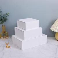 Boîte rigide magnétique avec logo personnalisé Emballage personnel Grande boîte de papier ruban de luxe blanc avec fermeture magnétique Boîte cadeau