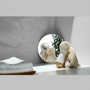 Dispositivo de belleza de estiramiento facial V con materiales plásticos hecho en Taiwán - Product Image 1