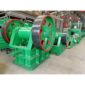 Concasseur à mâchoires diesel mobile portable pour l'extraction d'or, de minerai, de béton et de gravier – Ingénierie gratuite au Ghana - Product Image 1