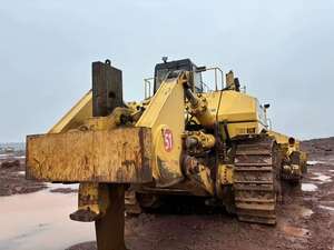 Machines de chantier japonaises d'occasion Bouteur sur chenilles Komatsu 575A Bulldozer d'occasion Caterpillar - Product Image 3