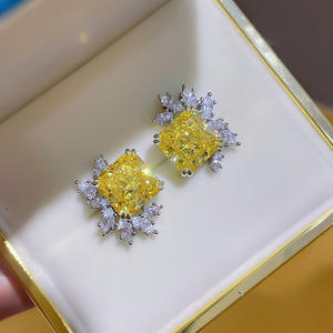 Pendientes de lujo de oro amarillo de 18 quilates con diamantes talla Asscher, diseño geométrico, certificados por GIA, joyería de boda para mujer - Product Image 4