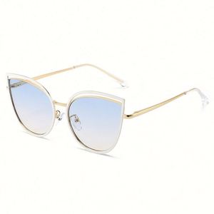 Gafas de Sol Personalizadas de Moda 2022 con Lentes Degradados Extra Grandes, Protección UV400, Montura Grande de Metal, Estilo Ojo de Gato para Mujer - Product Image 4