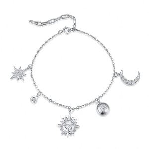 Pulsera Dylam Personalizada con Sol, Luna y Estrellas, Brazalete Expandible, Joyería Celestial - Product Image 1