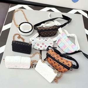 Accessoires de poupée de dessin animé innovants Macaron Labuibui, design en plastique durable avec sac Rabubu V1V2V3 - Product Image 1