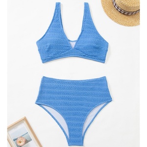 ชุดว่ายน้ำบราซิลเลี่ยนผู้หญิงแบบใหม่สุดฮอต ผ้าเนื้อสัมผัสพิเศษ ชุดบิกินี่ 2 ชิ้น ลายเสือดาว พร้อมบราดันทรง และเสื้อคลุม - Product Image 1