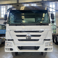Camion-citerne Sinotruk Howo NX 8x4 12 roues pour distribution de carburant, citerne en acier au carbone, camion-citerne mobile pour distribution d'huile en carrière