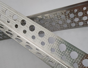 Venta caliente Materiales de construcción de <span class=keywords><strong>metal</strong></span> 30x30mm Cuentas de esquina de <span class=keywords><strong>metal</strong></span> de yeso Cuentas de esquina de panel de yeso de Aluminio perforado para enyesado - Product Image 2