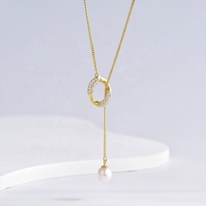 สร้อยคอจี้รูปโบว์โคลเวอร์เงินแท้ 925 ชุบทอง 14k ประดับมุกเม็ดเดียว ดีไซน์สวยเก๋สำหรับคุณแม่ สไตล์ฤดูร้อน - Product Image 2