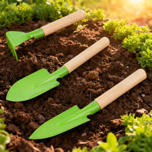Vertak Lot de 3 ensembles d'outils de jardinage à manche en bois <span class=keywords><strong>Kit</strong></span> d'outils de jardinage pour enfants avec pulvérisation de surface de 1mm d'épaisseur - Product Image 1