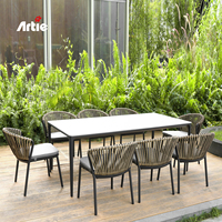 Ensemble table de patio moderne à cadre en aluminium Mobilier de jardin en rotin PE Ensemble table et chaises d'extérieur pour restaurant d'hôtel
