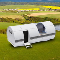 Maison conteneur préfabriquée de luxe moderne, design capsule spatiale, mobilier inclus, solution de vie portable, salle de bain et cuisine
