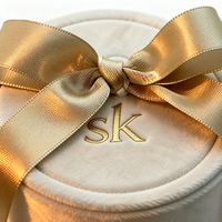 Boîte rigide ronde en papier de luxe en velours, logo gaufré, OEM personnalisé, pour cadeaux de Saint-Valentin, mariage, fiançailles, vente en gros