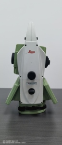 Estación Total Leica TM30 con Bluetooth: Instrumento de Topografía y Medición Geodésica para Construcción y Cartografía - Product Image 3