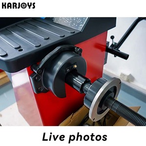 Équilibreuse de <span class=keywords><strong>pneus</strong></span> et de roues numérique Karjoys KJ-90ES à affichage numérique haute précision pour atelier automobile et garage, puissance 0,25 kW, 100-240 V AC - Product Image 4