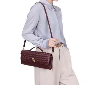 กระเป๋าคลัทช์ทอสำหรับผู้หญิงกระเป๋าคลัทช์แบบถักทันสมัยมีล็อค I-0952กระเป๋าสะพายไหล่ใต้วงแขนกระเป๋าถือกระเป๋าสะพายคาดลำตัว - Product Image 3