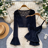 Ensemble deux pièces pour femme : cardigan long en dentelle à manches longues et camisole à nouer sur le devant, idéal pour l'automne