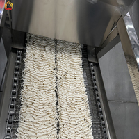Ligne de production de nouilles instantanées frites 100 KW 220V/380V, 11000 pièces/8 heures, machine commerciale de fabrication de nouilles instantanées